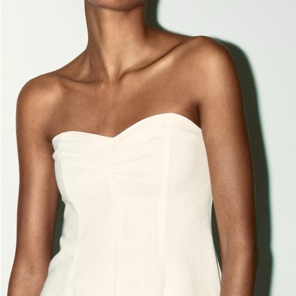 Strapless Linen Top - Picture 2 of 3